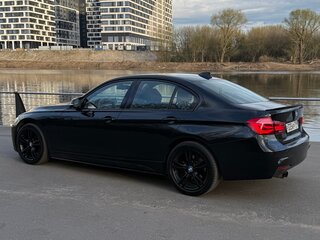 2017 BMW 3 серии 320i xDrive VI (F3x) Рестайлинг, чёрный, 1950000 рублей, вид 4