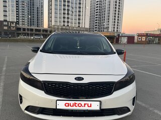 2018 Kia Cerato III Рестайлинг (Classic), белый, 1595000 рублей, вид 1