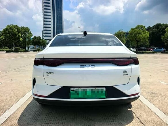 2025 BYD Qin L, белый, 1980000 рублей - вид 13