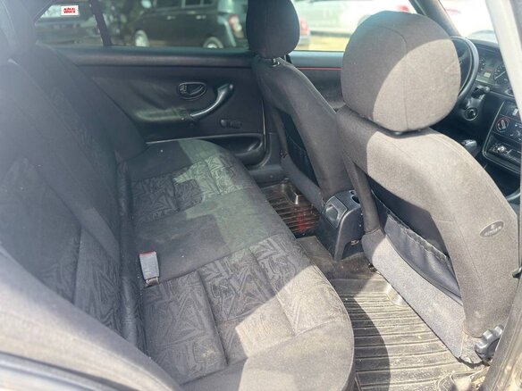 2001 Peugeot 406 I Рестайлинг, серебристый, 120000 рублей - вид 9