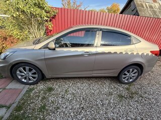 2012 Hyundai Solaris I, бежевый, 1000000 рублей, вид 3