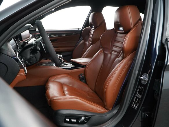 2019 BMW M5 Competition VI (F90), фиолетовый, 7388444 рублей - вид 9