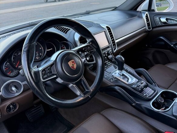 2015 Porsche Cayenne Diesel II Рестайлинг (958), белый, 4500000 рублей - вид 12