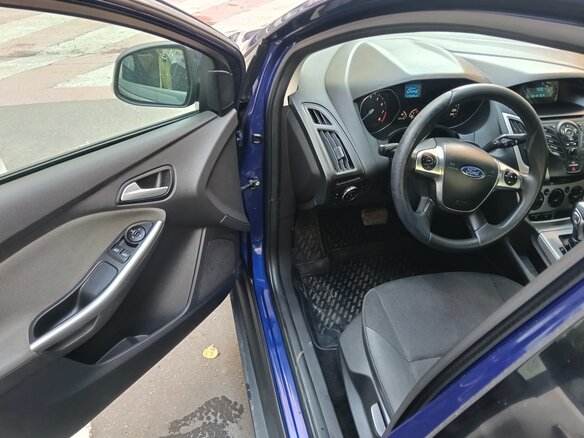 2014 Ford Focus III, синий, 750000 рублей - вид 8