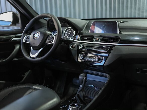 2017 BMW X1 28i xDrive II (F48), серый, 2349000 рублей - вид 9