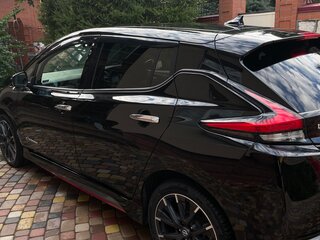 2018 Nissan Leaf II (ZE1), чёрный, 2100000 рублей, вид 5
