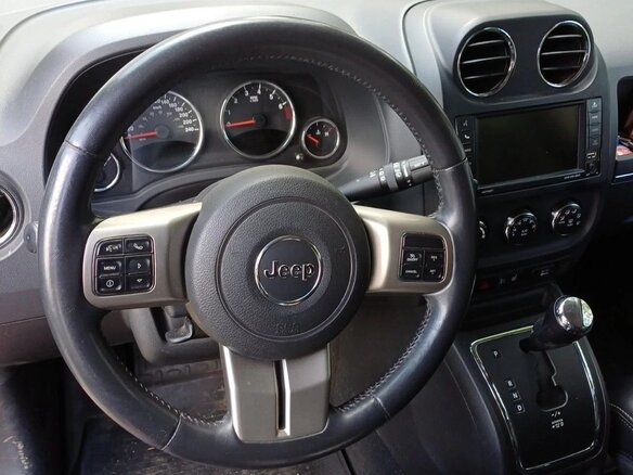 2012 Jeep Compass I Рестайлинг, красный, 950000 рублей - вид 14