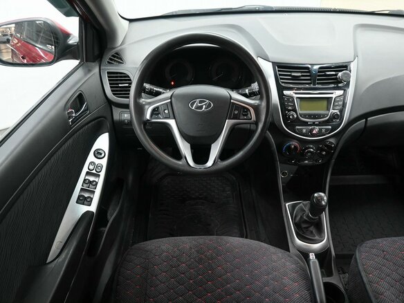 2013 Hyundai Accent IV, красный, 979900 рублей - вид 8