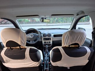 2013 Renault Sandero I, красный, 450000 рублей, вид 5
