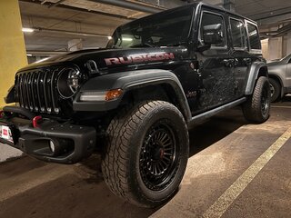 2022 Jeep Wrangler IV (JL), чёрный, 6000000 рублей, вид 5