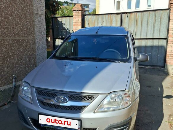 2014 Lada (ВАЗ) Largus I, серебристый, 650000 рублей
