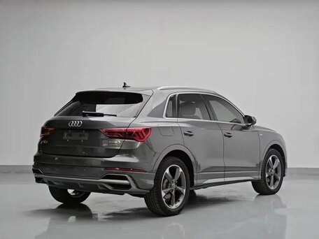 2023 Audi Q3 35 TFSI II (F3), серый, 2325000 рублей, вид 5
