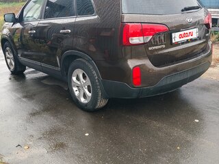 2013 Kia Sorento II Рестайлинг, коричневый, 1950000 рублей, вид 4