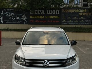 2013 Volkswagen Tiguan I Рестайлинг, белый, 1550000 рублей, вид 1