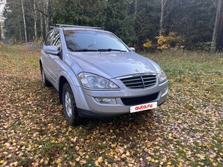 2010 SsangYong Kyron 6-speed I Рестайлинг, серебристый, 650000 рублей, вид 3