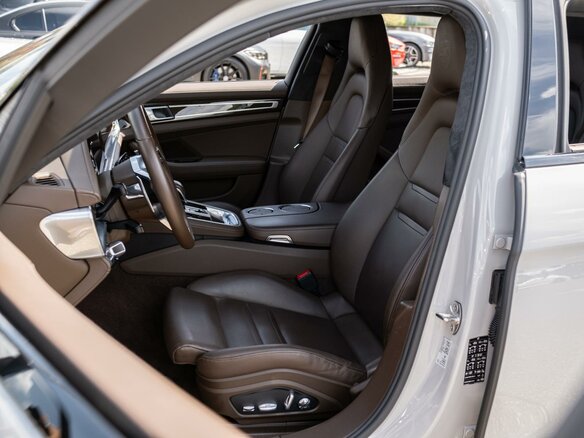 2019 Porsche Panamera 4 Sport Turismo II, серый - вид 13
