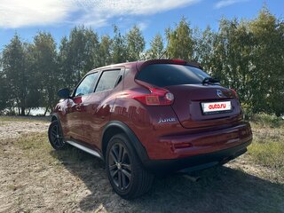 2011 Nissan Juke I, красный, 850000 рублей, вид 4