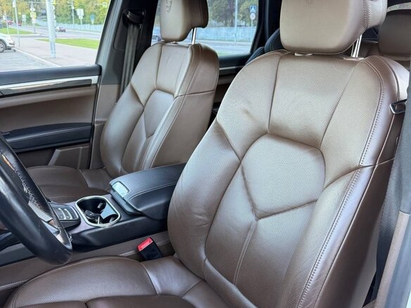 2015 Porsche Cayenne Diesel II Рестайлинг (958), белый, 4500000 рублей - вид 17
