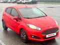 2016 Ford Fiesta Mk6 Рестайлинг, красный, 810000 рублей - вид 2