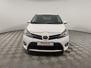 2013 Toyota Verso I Рестайлинг, белый, 1175000 рублей, вид 2