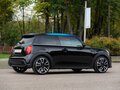 2021 Mini Hatch Cooper III (F55/F56) Рестайлинг 2, чёрный, 3790000 рублей - вид 4