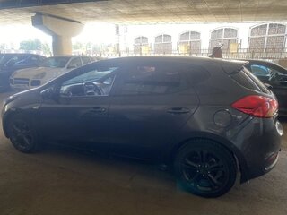 2015 Kia Ceed II, серый, 750000 рублей, вид 4