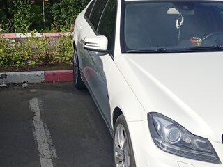 2011 Mercedes-Benz C-Класс 200 III (W204) Рестайлинг, белый, 1350000 рублей, вид 1