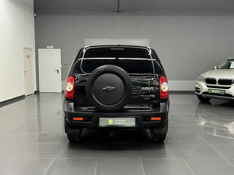2020 Lada (ВАЗ) Niva, чёрный, 945000 рублей, вид 4