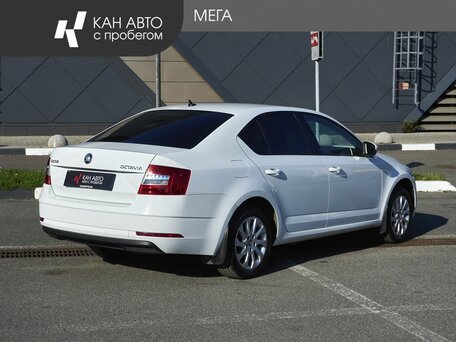 2020 Skoda Octavia III (A7) Рестайлинг, белый, 1648000 рублей, вид 2