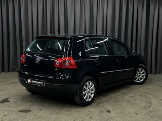 2008 Volkswagen Golf V, чёрный, 539888 рублей, вид 2