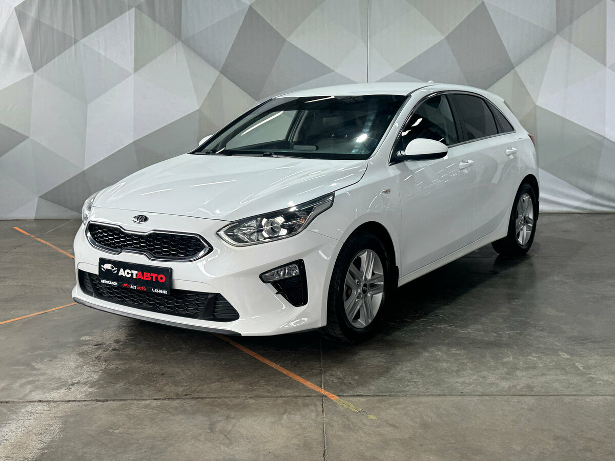 Открыть фотографии: Kia Ceed III