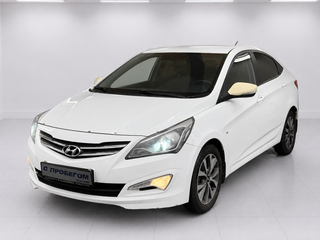 2015 Hyundai Solaris I Рестайлинг, белый, 900000 рублей, вид 1