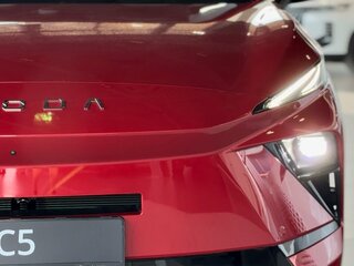2026 Omoda C5 I Рестайлинг, красный, 2629000 рублей, вид 2