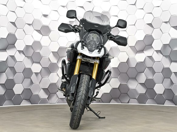 2015 Suzuki V-Strom 1000, белый, 797000 рублей - вид 4