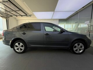 2011 Skoda Octavia II (A5) Рестайлинг, серый, 499000 рублей, вид 4