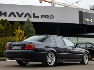 1999 BMW 7 серии 740i III (E38) Рестайлинг, синий, 928000 рублей, вид 4