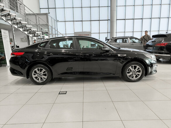 2016 Kia Optima IV, чёрный, 1839000 рублей - вид 3