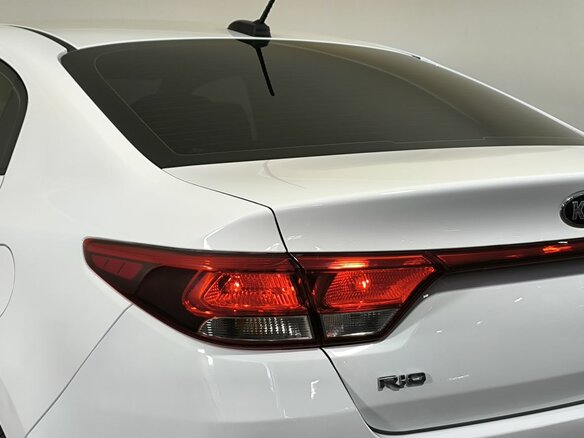 2019 Kia Rio IV, белый, 1195000 рублей - вид 14