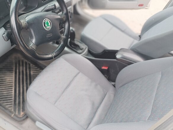 2002 Skoda Octavia I (A4) Рестайлинг, серый, 340000 рублей - вид 8