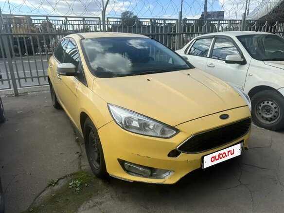 2016 Ford Focus III Рестайлинг, жёлтый, 673200 рублей - вид 1