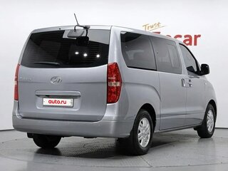 2016 Hyundai Grand Starex I Рестайлинг, серебристый, 1900000 рублей, вид 3