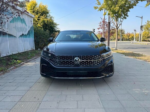 2022 Volkswagen Passat B8 Рестайлинг, чёрный, 1580000 рублей - вид 1