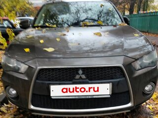 2011 Mitsubishi Outlander II Рестайлинг, коричневый, 800000 рублей, вид 1