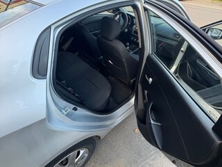 2015 Kia Rio III, серебристый, 590000 рублей, вид 3