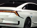 2024 Kia K8 I Рестайлинг, белый, 4832041 рублей - вид 2