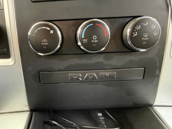 2011 Dodge RAM IV (DS/DJ), чёрный, 2550000 рублей - вид 23