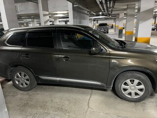 2019 Mitsubishi Outlander III Рестайлинг 3, коричневый, 1900000 рублей, вид 2
