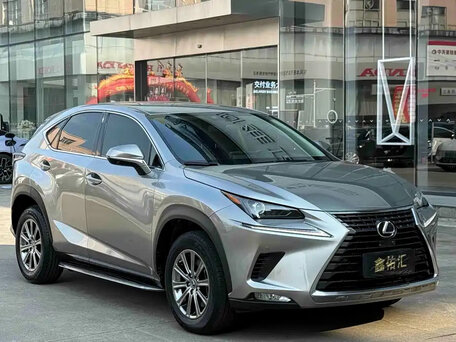2021 Lexus NX 200 I Рестайлинг, серебристый, 2600000 рублей, вид 3