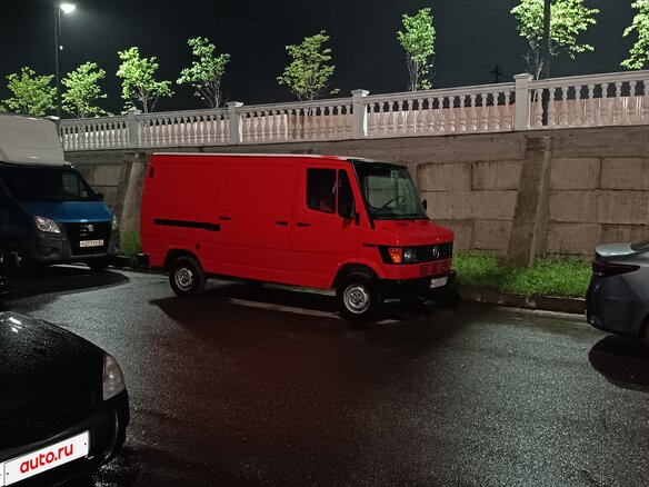 1989 Mercedes-Benz T1, красный, 450000 рублей