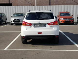 2012 Mitsubishi ASX I Рестайлинг, белый, 1099000 рублей, вид 5
